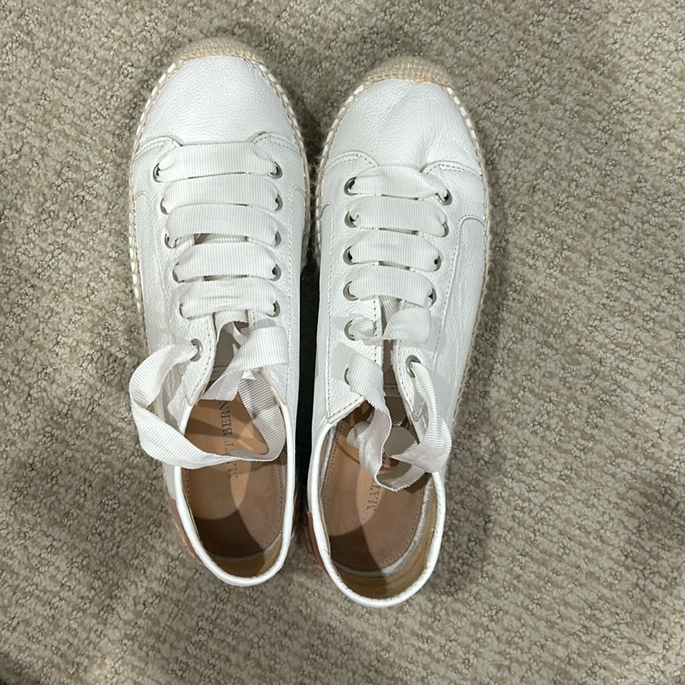 Never worn Matt Bernson white sneakers. Platform. Size 7.